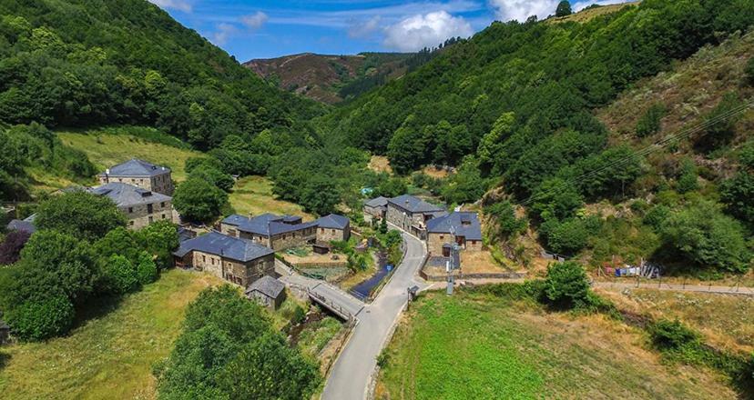 Апартаменти A Casoa II Санта-Еулалія-де-Оскос Екстер'єр фото